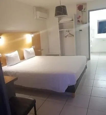 Le 15 Hotel 3*