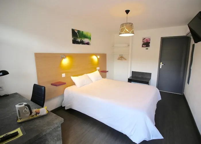 Hotel Le 15 Perigueux - Proximite A 89