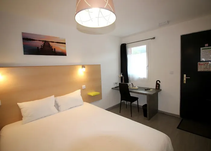 Hotel Le 15 Perigueux - Proximite A 89 2*